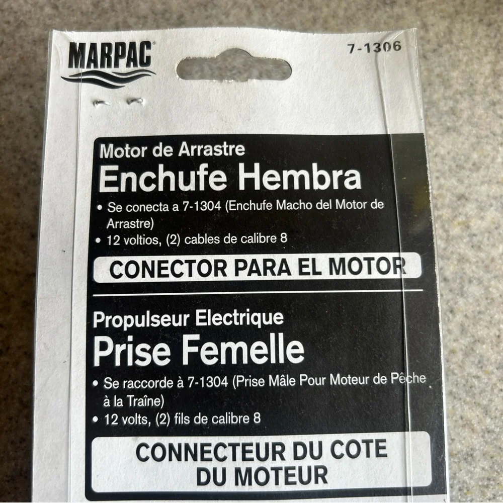MOTOR SIDE FEMALE 2 WIRE 8 GAUGES BOAT TROLLING MOTOR PLUG, MARPAC 7-1306